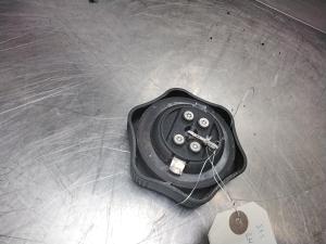 Liebherr lockable tank cap